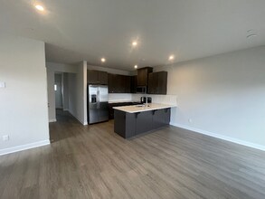 1097 Mountain Vw Dr in Spring Hill, TN - Building Photo - Building Photo