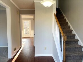 105 Floss Flower Ct in Roswell, GA - Building Photo - Building Photo
