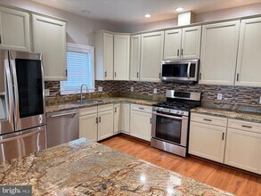 728 18th St S in Arlington, VA - Building Photo - Building Photo