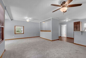 1040 N Baltimore Ave in Derby, KS - Building Photo - Building Photo