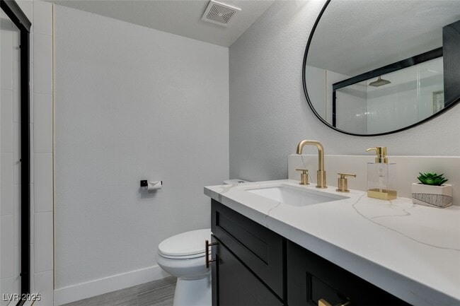property at 2000 Springview Dr