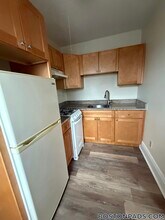 349 Pleasant St, Unit B1-24 in Malden, MA - Foto de edificio - Building Photo