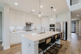1104 Lickety Ln in Georgetown, TX - Building Photo - Building Photo