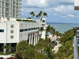 3000 Riomar St, Unit 703 in Fort Lauderdale, FL - Building Photo