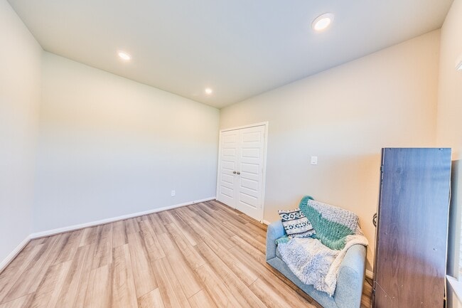 2107 Cherryvale Dr in Tomball, TX - Building Photo - Building Photo