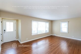 180 Oakland Grove in Elmhurst, IL - Building Photo - Building Photo