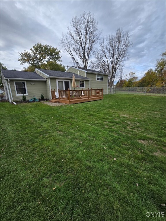 7974 Pickett Ln in Cicero, NY - Building Photo - Building Photo