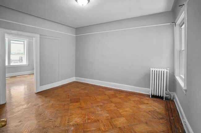 100-07 Metropolitan Ave in Queens, NY - Building Photo - Building Photo