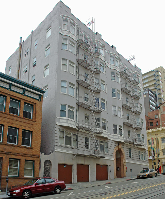 Low Apartments in San Francisco, CA - Building Photo - Building Photo