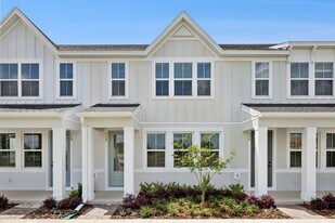 552 Creedmore Ln in Debary, FL - Building Photo