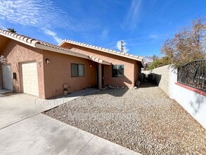 33089 Shifting Sands Trail in Cathedral City, CA - Building Photo - Building Photo