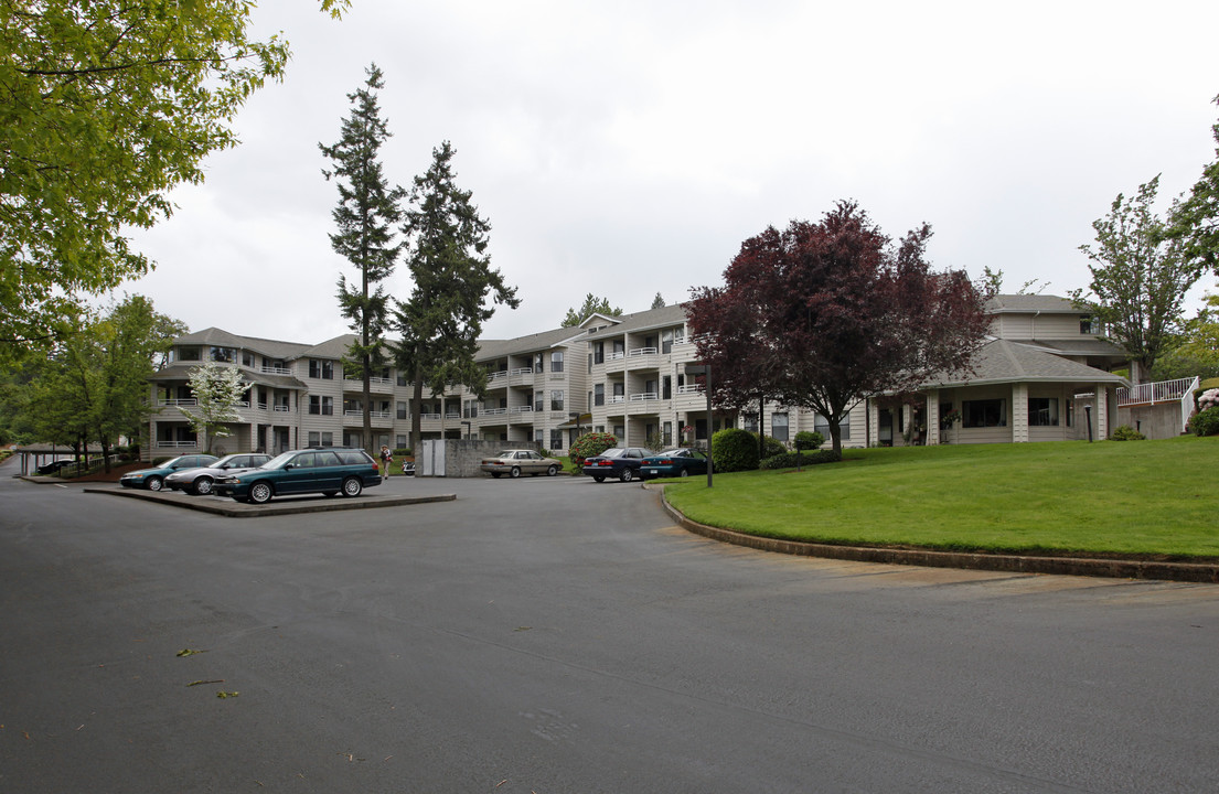 Hidden Lakes in Salem, OR - Building Photo