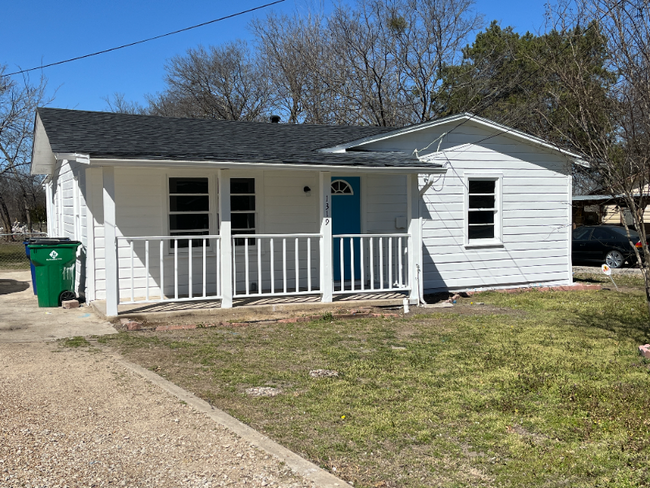 property at 1319 E Marvin Ave