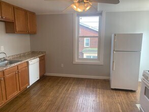 5212 Coral St in Pittsburgh, PA - Building Photo - Building Photo