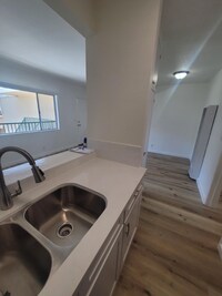 14926 Hawthorne Blvd photo'