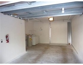 2027 SE 10th Ave-Unit -7076 in Fort Lauderdale, FL - Building Photo - Building Photo