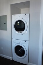 10 Merrymount Ave, Unit 106 in Quincy, MA - Foto de edificio - Building Photo