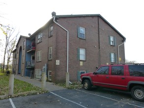 1603 Reckinger Rd in Aurora, IL - Building Photo - Building Photo