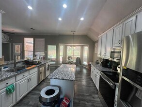 125 Bent Creek Dr in Garland, TX - Building Photo - Building Photo