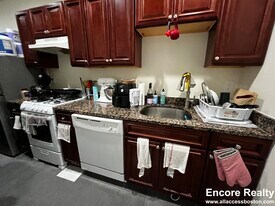 58 Queensberry St in Boston, MA - Building Photo