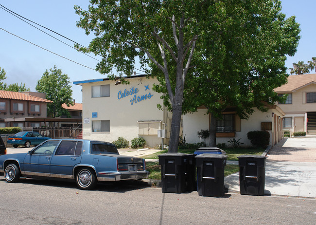 561 D St in Chula Vista, CA - Building Photo - Building Photo