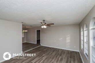 983 Eastlake St SE in Palm Bay, FL - Foto de edificio - Building Photo