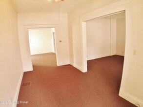 1206 Innis Ct in Louisville, KY - Building Photo - Building Photo