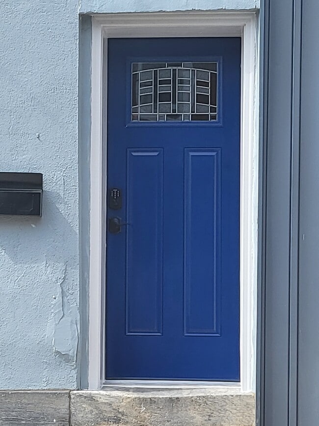 214 Hermitage St in Philadelphia, PA - Building Photo - Building Photo