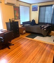 2 Ossipee Rd in Somerville, MA - Building Photo