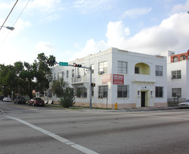 402 NW 12th Ave in Miami, FL - Building Photo - Building Photo