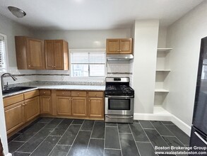14 Batchelder St, Unit 2 in Boston, MA - Building Photo - Building Photo