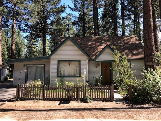property at 872 Capistrano Ave