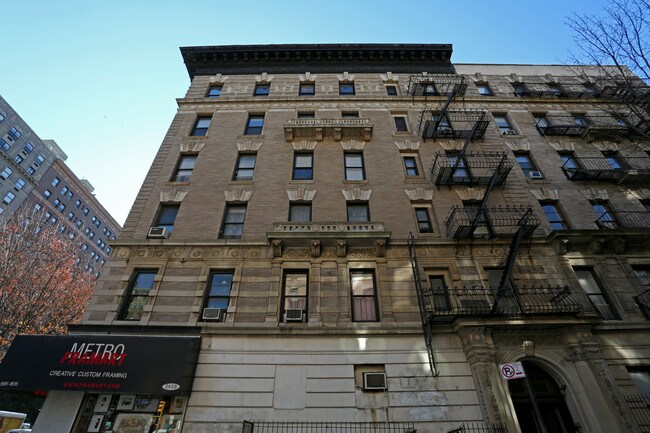 2451-2459 Broadway in New York, NY - Foto de edificio - Building Photo