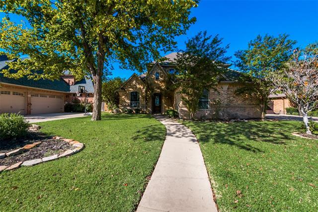 2117 Lookout Trail in Hurst, TX - Building Photo