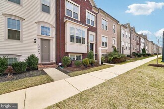 13706 Petrel St in Clarksburg, MD - Building Photo - Building Photo