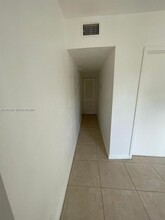 2801 Mayo St in Hollywood, FL - Foto de edificio - Building Photo