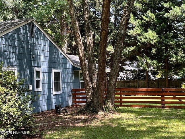 375 Midland Rd in Southern Pines, NC - Foto de edificio - Building Photo