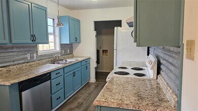 309 N Main in Trenton, TX - Building Photo - Building Photo