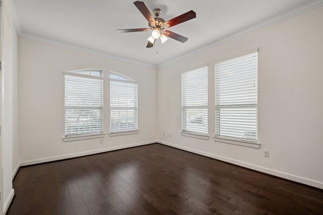 property at 4055 Woodland Meadow Dr