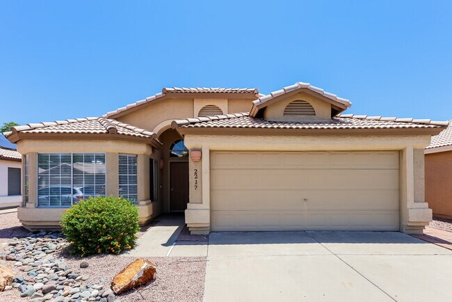 property at 2217 E Kelton Ln