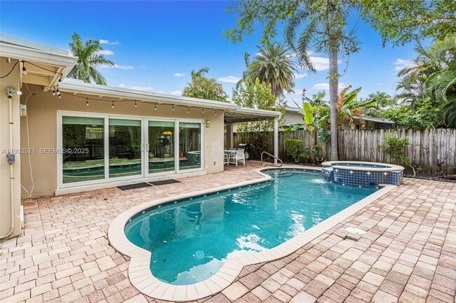 906 N 13th Ave in Hollywood, FL - Building Photo - Building Photo