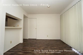 6602 Harbor Town Dr-Unit -#808 in Houston, TX - Foto de edificio - Building Photo