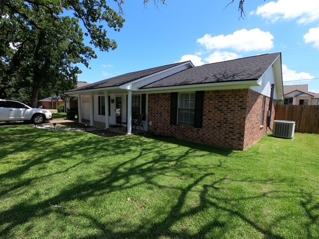 3105 Heatherwood Dr in Bryan, TX - Building Photo - Building Photo
