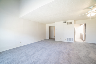 Wildwood Apartments in Owasso, OK - Foto de edificio - Building Photo