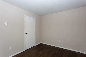 Lake Street Apartments in Jamesburg, NJ - Building Photo - Interior Photo