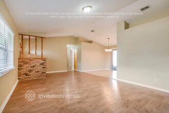 2231 E Annapolis Dr in Deltona, FL - Foto de edificio - Building Photo