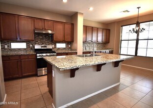 4273 N 150th Ave in Goodyear, AZ - Foto de edificio - Building Photo