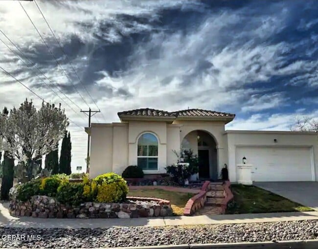 property at 1201 Desierto Seco Dr