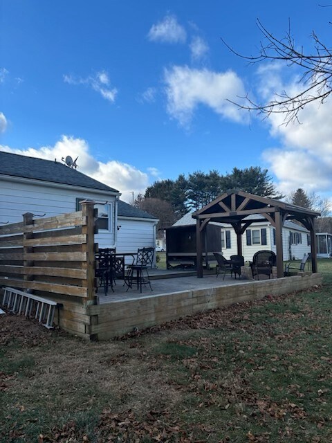 808 Sunset Dr in Elmira, NY - Building Photo - Building Photo