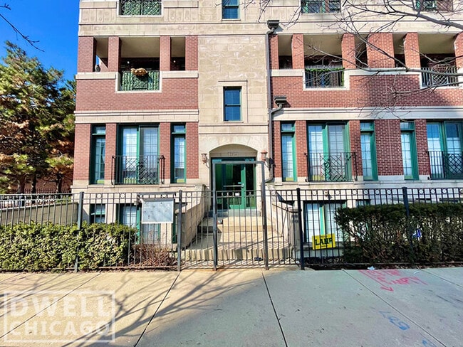 2734 N Wolcott Ave in Chicago, IL - Building Photo - Building Photo